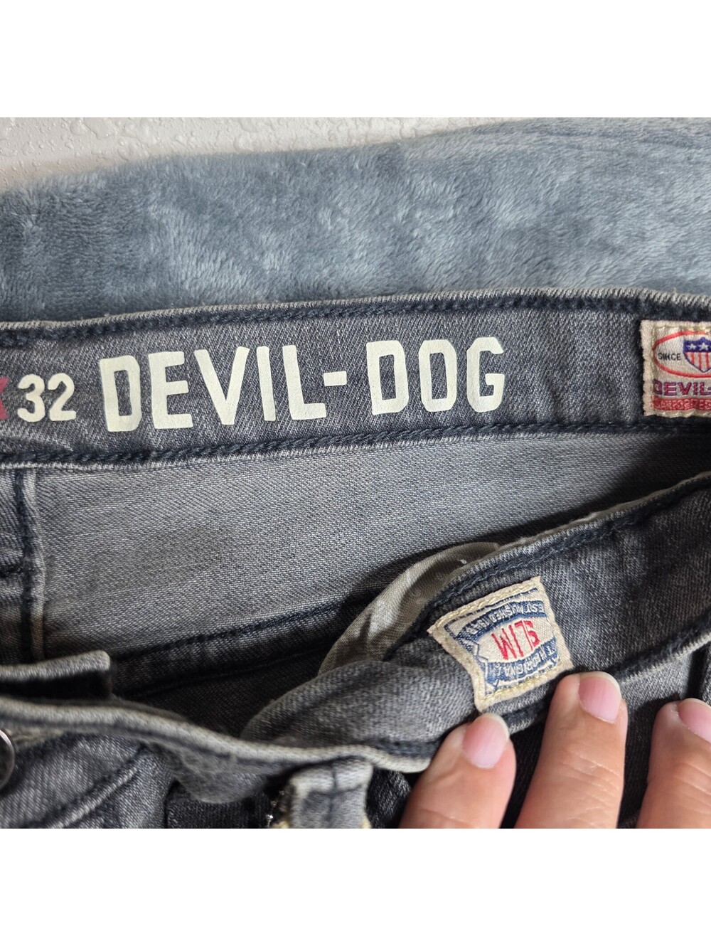 Devil-Dog Men's Gaston Slim Straight Jeans 36x32 - Picture 10 of 11